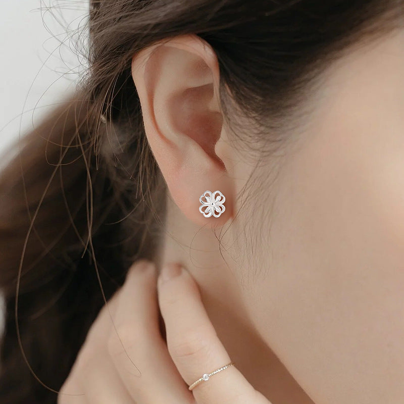 S999 Sterling Silver Sweet Flowers Cute Screw Ear Bone Stud Earrings Full Body Silver Female - Steellady